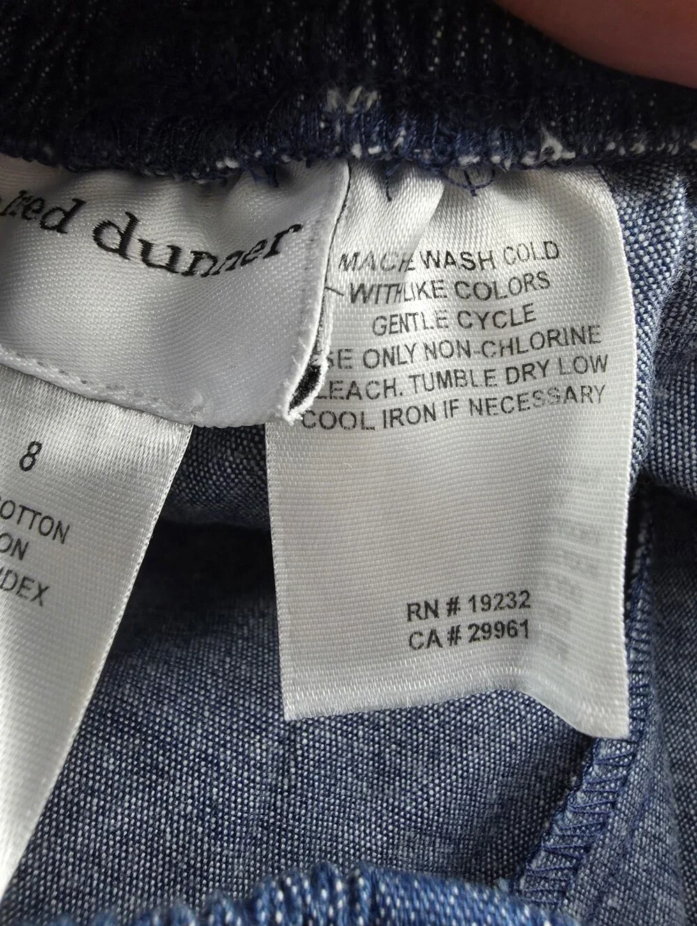 Alfred Dunner Womens Size 8 Blue Denim Stretch Pants Elastic Waist Pleated Taper